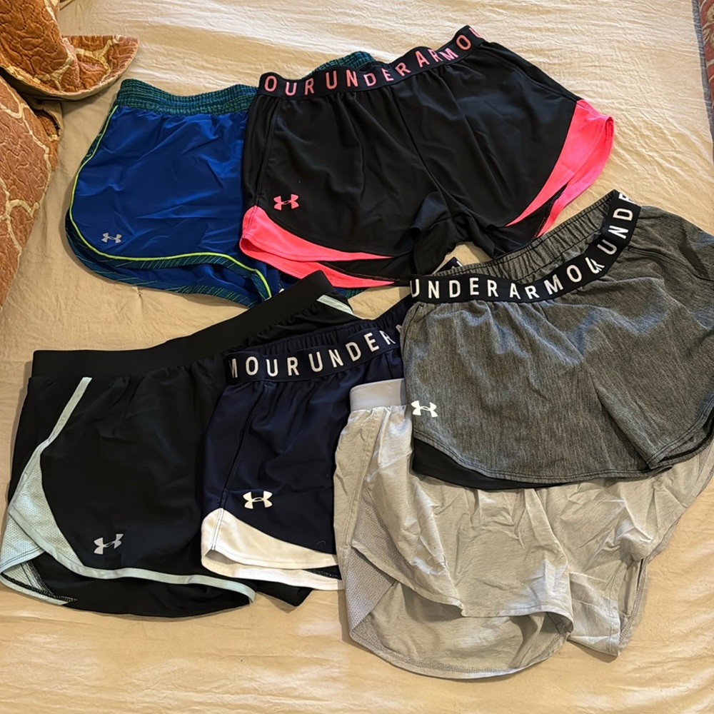 UNDER ARMOUR Shorts -6 pair